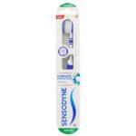 periuta-de-dinti-sensodyne-complete-protection-medium-269696.jpg